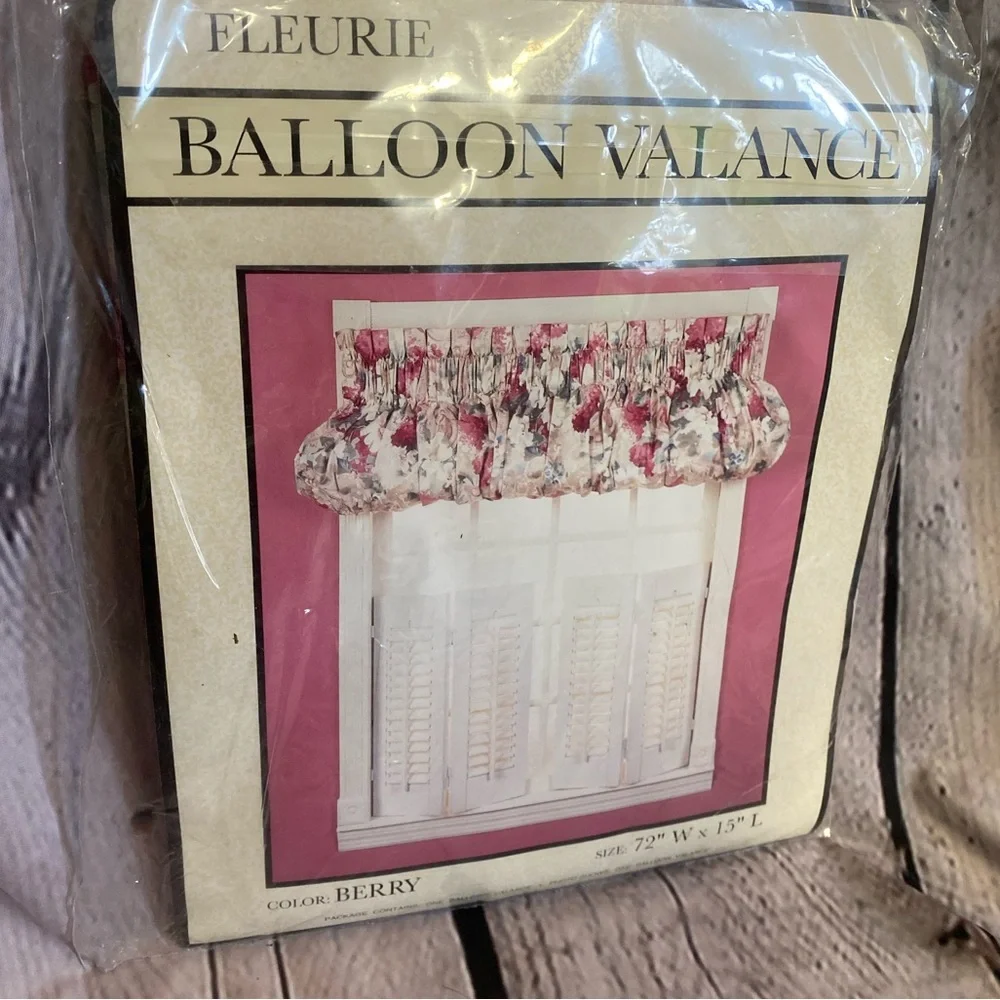 5/$20 Vintage‎ Fleurie Berry Balloon Valance 72x15 Large New in Package 80s 90s